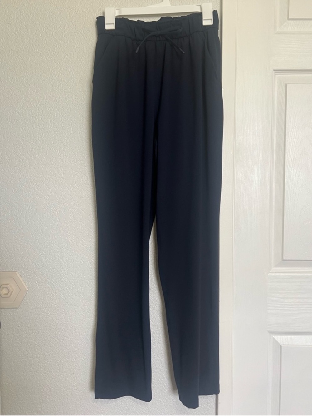 Lululemon Stretch High-Rise Pant Navy Blue Drawstring Pull-On Size 6